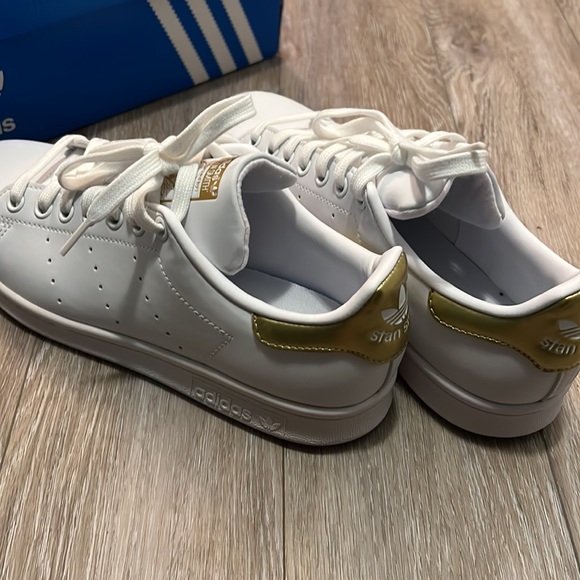 STAN SMITHS - Picture 6 of 10